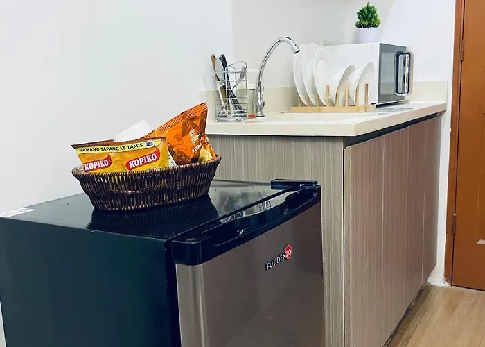 J&j Mactan Netflix, Pool & Free Parking *