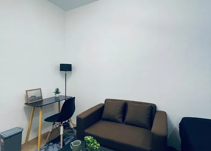 Apartment J&j Mactan Netflix, Pool & Free Parking